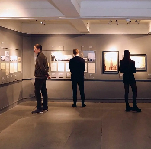 Возрожденный из руин