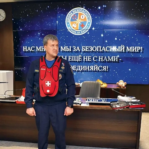 Волонтер спешит на помощь