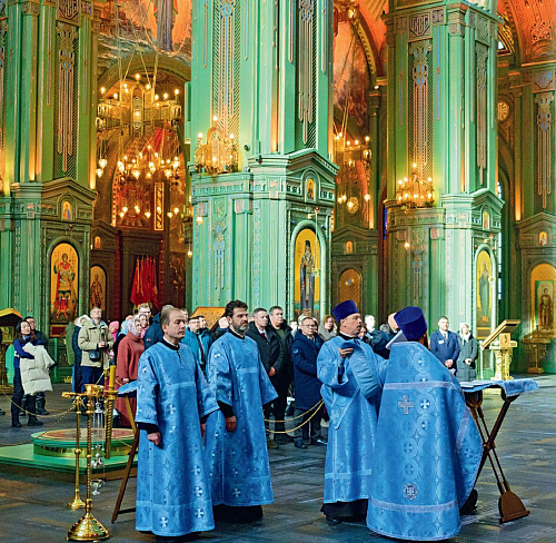 В знак глубокого уважения и вечной памяти 